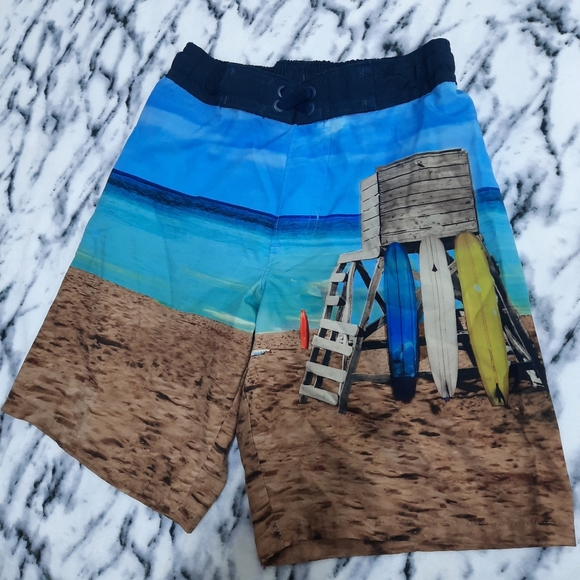 Size M(8) Boys Beach Scene Swim Trunks Shorts W/ Surfboard Lifeguard Bright - Picture 1 of 3